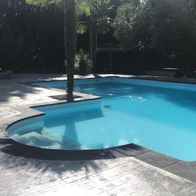 piscine remplie